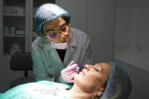 EIMEC FORMACION práctica odontología estética. Medicina estética para odontólogos